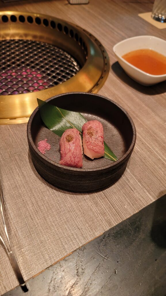 天壇の肉寿司